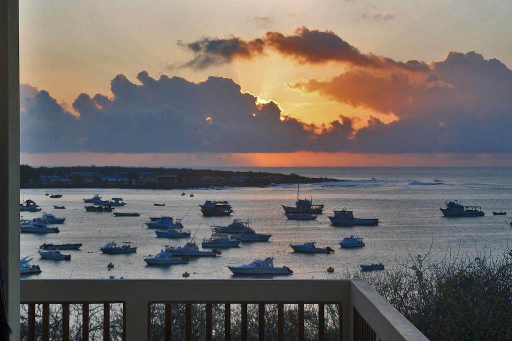 פוארטו בקריסו מורנו The Galeodan Suites מראה חיצוני תמונה
